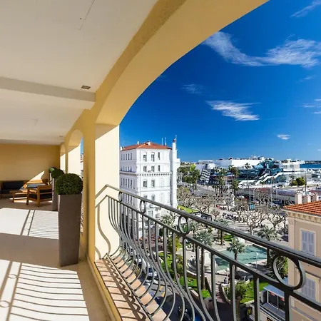 Sleeps 6 Air Con Wifi *