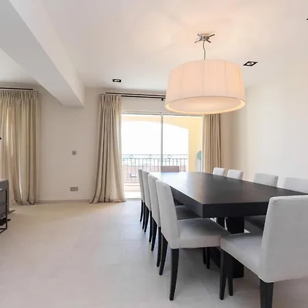 Sleeps 6 Air Con Wifi *
